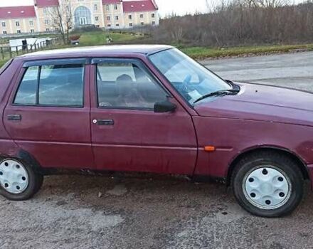 Красный ЗАЗ 1103 Славута, объемом двигателя 1.2 л и пробегом 174 тыс. км за 899 $, фото 2 на Automoto.ua