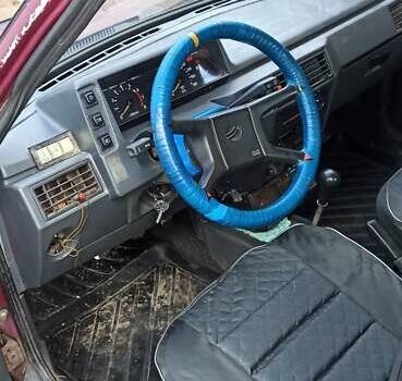 Красный ЗАЗ 1103 Славута, объемом двигателя 1.2 л и пробегом 174 тыс. км за 899 $, фото 5 на Automoto.ua