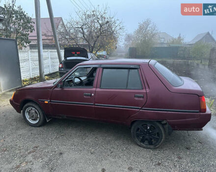 Красный ЗАЗ 1103 Славута, объемом двигателя 1.2 л и пробегом 158 тыс. км за 1300 $, фото 3 на Automoto.ua