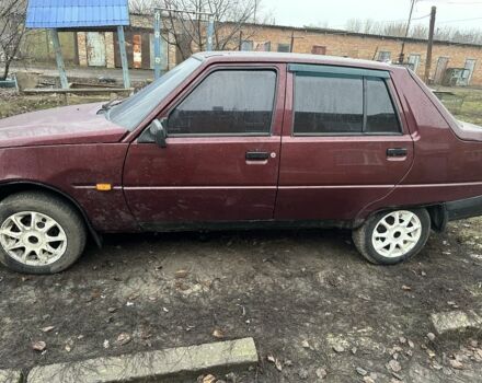 Красный ЗАЗ 1103 Славута, объемом двигателя 1.2 л и пробегом 132 тыс. км за 550 $, фото 1 на Automoto.ua