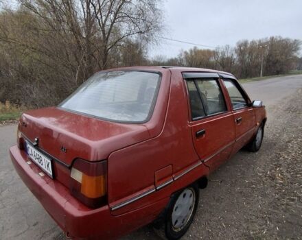 Красный ЗАЗ 1103 Славута, объемом двигателя 1.2 л и пробегом 65 тыс. км за 1050 $, фото 4 на Automoto.ua