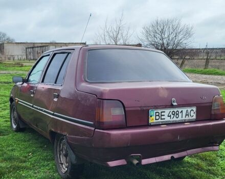 Красный ЗАЗ 1103 Славута, объемом двигателя 1.4 л и пробегом 160 тыс. км за 599 $, фото 4 на Automoto.ua