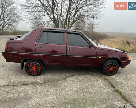 Красный ЗАЗ 1103 Славута, объемом двигателя 1.3 л и пробегом 294 тыс. км за 1300 $, фото 9 на Automoto.ua