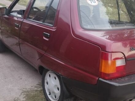 Червоний ЗАЗ 1103 Славута, об'ємом двигуна 1.2 л та пробігом 50 тис. км за 810 $, фото 1 на Automoto.ua