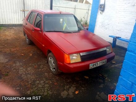 Красный ЗАЗ 1103 Славута, объемом двигателя 1.1 л и пробегом 238 тыс. км за 400 $, фото 1 на Automoto.ua