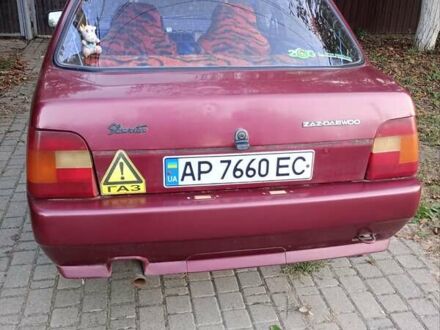 Красный ЗАЗ 1103 Славута, объемом двигателя 1.1 л и пробегом 207 тыс. км за 959 $, фото 1 на Automoto.ua