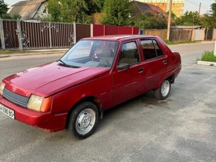 ЗАЗ 1103 Славута 2000 в Бородянке на Automoto.ua Красный ЗАЗ 1103 Славута, объемом двигателя 1.2 л и пробегом 250 тыс. км за 605 $, фото 1 на Automoto.ua