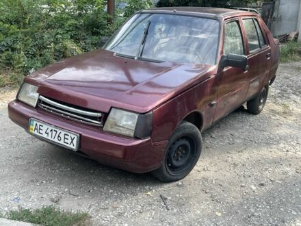 ЗАЗ 1103 Славута 2000 в Днепре (Днепропетровске) на Automoto.ua Красный ЗАЗ 1103 Славута, объемом двигателя 1.2 л и пробегом 183 тыс. км за 500 $, фото 1 на Automoto.ua
