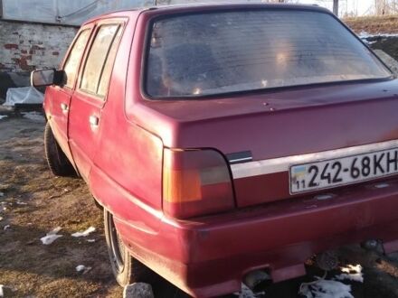 ЗАЗ 1103 Славута 2000 у Тараще на Automoto.ua Червоний ЗАЗ 1103 Славута, об'ємом двигуна 1.2 л та пробігом 250 тис. км за 416 $, фото 1 на Automoto.ua