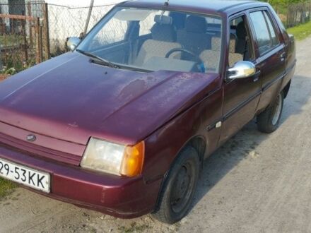 ЗАЗ 1103 Славута 2001 в Барышевке на Automoto.ua Красный ЗАЗ 1103 Славута, объемом двигателя 1 л и пробегом 99 тыс. км за 387 $, фото 1 на Automoto.ua
