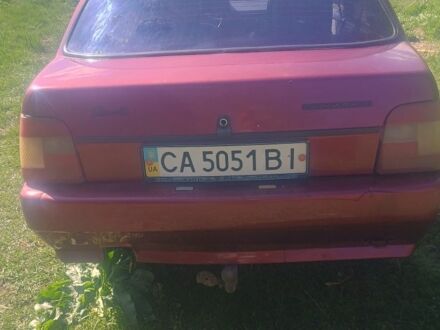 ЗАЗ 1103 Славута 2001 у Смеле на Automoto.ua Червоний ЗАЗ 1103 Славута, об'ємом двигуна 1.2 л та пробігом 99 тис. км за 725 $, фото 1 на Automoto.ua