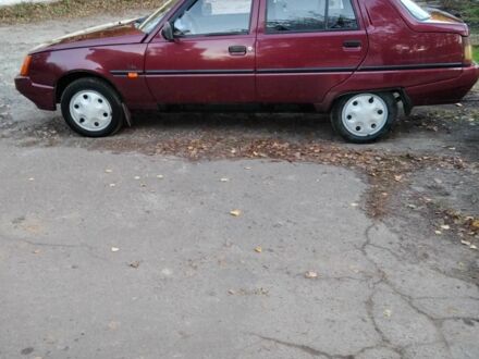 ЗАЗ 1103 Славута 2001 в Чернигове на Automoto.ua Красный ЗАЗ 1103 Славута, объемом двигателя 1.2 л и пробегом 154 тыс. км за 1208 $, фото 1 на Automoto.ua