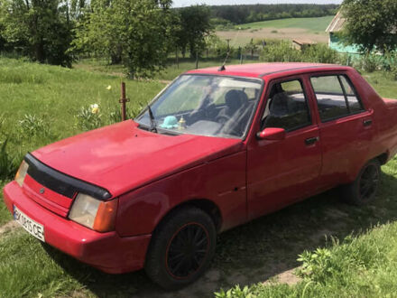 ЗАЗ 1103 Славута 2002 в Луцке на Automoto.ua Красный ЗАЗ 1103 Славута, объемом двигателя 1.2 л и пробегом 200 тыс. км за 1050 $, фото 1 на Automoto.ua