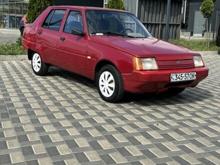 ЗАЗ 1103 Славута 2002 у Одесі на Automoto.ua Червоний ЗАЗ 1103 Славута, об'ємом двигуна 1.2 л та пробігом 151 тис. км за 650 $, фото 1 на Automoto.ua