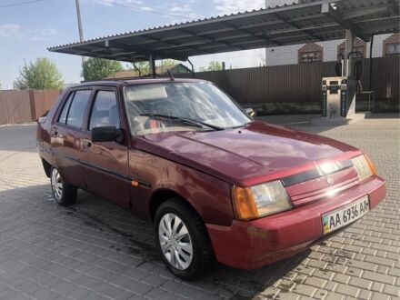 ЗАЗ 1103 Славута 2002 в Белой Церкве на Automoto.ua Красный ЗАЗ 1103 Славута, объемом двигателя 1.2 л и пробегом 197 тыс. км за 484 $, фото 1 на Automoto.ua