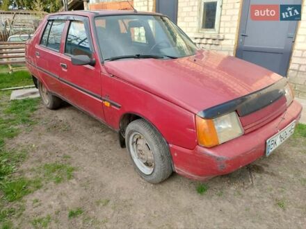 ЗАЗ 1103 Славута 2003 в Дубно на Automoto.ua Красный ЗАЗ 1103 Славута, объемом двигателя 1.2 л и пробегом 156 тыс. км за 350 $, фото 1 на Automoto.ua