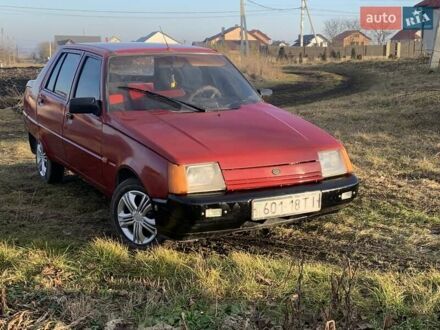 ЗАЗ 1103 Славута 2003 у Тернополі на Automoto.ua Червоний ЗАЗ 1103 Славута, об'ємом двигуна 1.2 л та пробігом 200 тис. км за 600 $, фото 1 на Automoto.ua