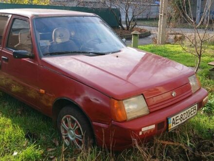 Красный ЗАЗ 1103 Славута, объемом двигателя 1.2 л и пробегом 170 тыс. км за 950 $, фото 1 на Automoto.ua