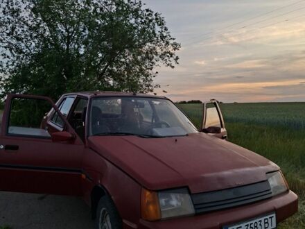 ЗАЗ 1103 Славута 2003 у Вознесенске на Automoto.ua Червоний ЗАЗ 1103 Славута, об'ємом двигуна 1.2 л та пробігом 150 тис. км за 800 $, фото 1 на Automoto.ua