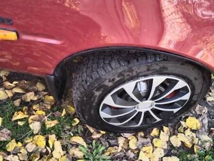 ЗАЗ 1103 Славута 2003 у Кропивницькому (Кіровограді) на Automoto.ua Червоний ЗАЗ 1103 Славута, об'ємом двигуна 1.2 л та пробігом 130 тис. км за 1700 $, фото 1 на Automoto.ua