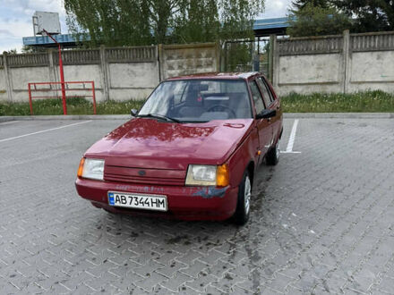 ЗАЗ 1103 Славута 2003 у Вінниці на Automoto.ua Червоний ЗАЗ 1103 Славута, об'ємом двигуна 1.2 л та пробігом 165 тис. км за 550 $, фото 1 на Automoto.ua