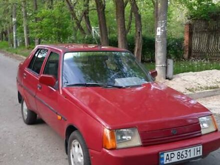 Красный ЗАЗ 1103 Славута, объемом двигателя 1.2 л и пробегом 100 тыс. км за 799 $, фото 1 на Automoto.ua