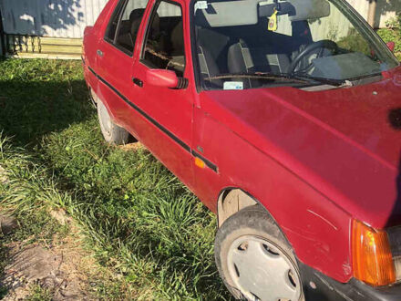 Красный ЗАЗ 1103 Славута, объемом двигателя 1.2 л и пробегом 200 тыс. км за 1100 $, фото 1 на Automoto.ua
