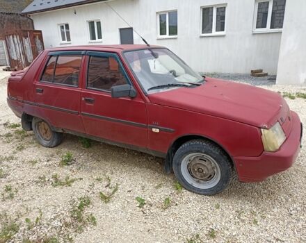 Красный ЗАЗ 1103 Славута, объемом двигателя 1.3 л и пробегом 180 тыс. км за 387 $, фото 1 на Automoto.ua