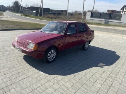 Красный ЗАЗ 1103 Славута, объемом двигателя 0.12 л и пробегом 142 тыс. км за 310 $, фото 1 на Automoto.ua