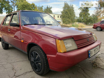 ЗАЗ 1103 Славута 2003 в Полтаве на Automoto.ua Красный ЗАЗ 1103 Славута, объемом двигателя 1.2 л и пробегом 125 тыс. км за 1500 $, фото 1 на Automoto.ua