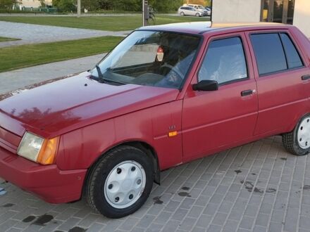 Красный ЗАЗ 1103 Славута, объемом двигателя 1.2 л и пробегом 65 тыс. км за 1350 $, фото 1 на Automoto.ua