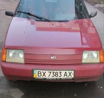 ЗАЗ 1103 Славута 2003 в Хмельницком на Automoto.ua Красный ЗАЗ 1103 Славута, объемом двигателя 1.2 л и пробегом 120 тыс. км за 1000 $, фото 1 на Automoto.ua