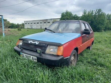 ЗАЗ 1103 Славута 2004 в Белой Церкве на Automoto.ua Красный ЗАЗ 1103 Славута, объемом двигателя 1.3 л и пробегом 400 тыс. км за 749 $, фото 1 на Automoto.ua