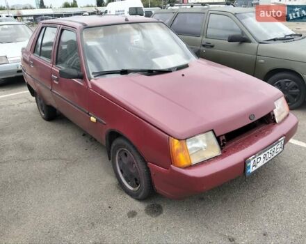 Красный ЗАЗ 1103 Славута, объемом двигателя 1.2 л и пробегом 135 тыс. км за 700 $, фото 1 на Automoto.ua