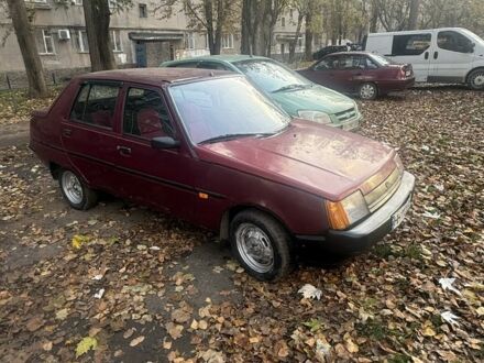 Красный ЗАЗ 1103 Славута, объемом двигателя 1.2 л и пробегом 2 тыс. км за 700 $, фото 1 на Automoto.ua