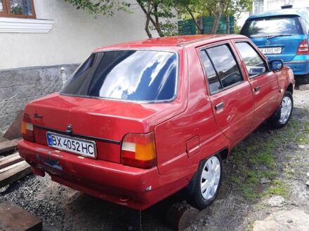 ЗАЗ 1103 Славута 2004 у Остоге на Automoto.ua Червоний ЗАЗ 1103 Славута, об'ємом двигуна 1.2 л та пробігом 130 тис. км за 850 $, фото 1 на Automoto.ua