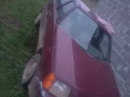 ЗАЗ 1103 Славута 2004 в Ужгороде на Automoto.ua Красный ЗАЗ 1103 Славута, объемом двигателя 1 л и пробегом 69 тыс. км за 200 $, фото 1 на Automoto.ua