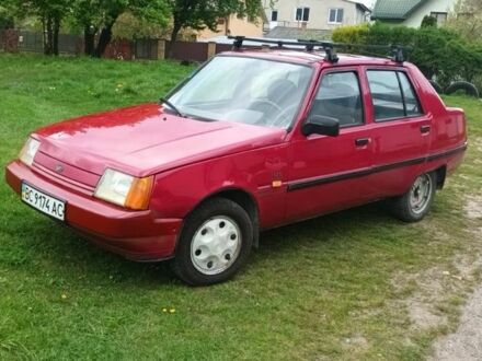 Красный ЗАЗ 1103 Славута, объемом двигателя 1.2 л и пробегом 130 тыс. км за 750 $, фото 1 на Automoto.ua