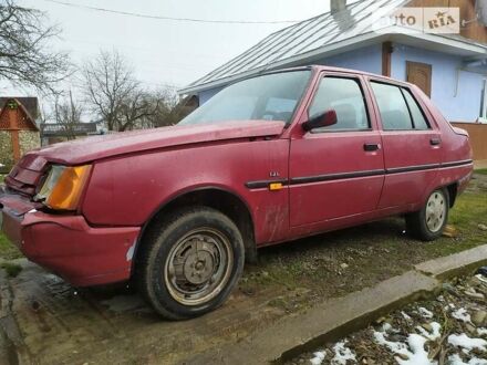 ЗАЗ 1103 Славута 2004 в Коломые на Automoto.ua Красный ЗАЗ 1103 Славута, объемом двигателя 0 л и пробегом 72 тыс. км за 750 $, фото 1 на Automoto.ua