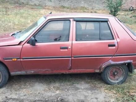 ЗАЗ 1103 Славута 2005 у Житомирі на Automoto.ua Червоний ЗАЗ 1103 Славута, об'ємом двигуна 0 л та пробігом 170 тис. км за 600 $, фото 1 на Automoto.ua