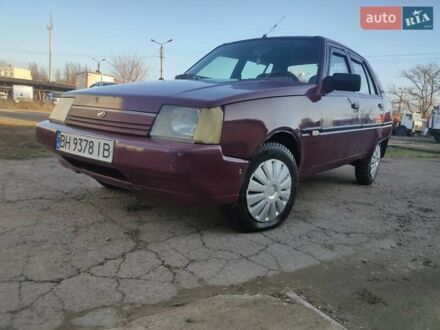 ЗАЗ 1103 Славута 2005 в Одессе на Automoto.ua Красный ЗАЗ 1103 Славута, объемом двигателя 1.2 л и пробегом 164 тыс. км за 1350 $, фото 1 на Automoto.ua