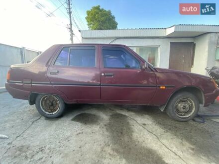 ЗАЗ 1103 Славута 2005 в Броварах на Automoto.ua Красный ЗАЗ 1103 Славута, объемом двигателя 1.2 л и пробегом 112 тыс. км за 1050 $, фото 1 на Automoto.ua
