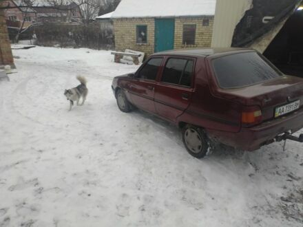 Красный ЗАЗ 1103 Славута, объемом двигателя 2 л и пробегом 70 тыс. км за 1300 $, фото 1 на Automoto.ua