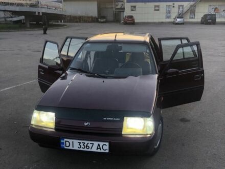 ЗАЗ 1103 Славута 2006 у Кривому Розі на Automoto.ua Червоний ЗАЗ 1103 Славута, об'ємом двигуна 1.2 л та пробігом 80 тис. км за 1799 $, фото 1 на Automoto.ua