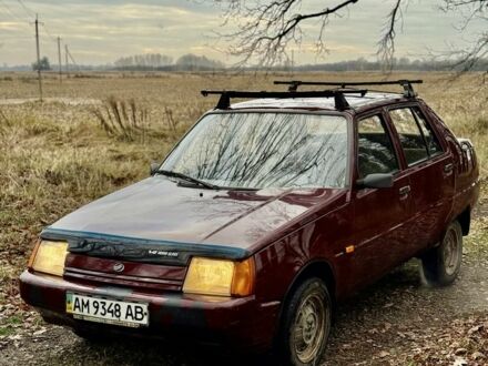 Красный ЗАЗ 1103 Славута, объемом двигателя 1.2 л и пробегом 116 тыс. км за 700 $, фото 1 на Automoto.ua