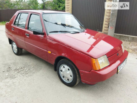 ЗАЗ 1103 Славута 2006 в Запорожье на Automoto.ua Красный ЗАЗ 1103 Славута, объемом двигателя 1.2 л и пробегом 120 тыс. км за 1899 $, фото 1 на Automoto.ua