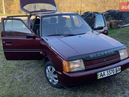 ЗАЗ 1103 Славута 2007 в Виннице на Automoto.ua Красный ЗАЗ 1103 Славута, объемом двигателя 1.2 л и пробегом 166 тыс. км за 1350 $, фото 1 на Automoto.ua