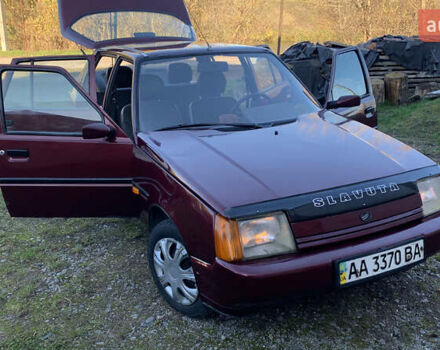 ЗАЗ 1103 Славута 2007 у Вінниці на Automoto.ua Червоний ЗАЗ 1103 Славута, об'ємом двигуна 1.2 л та пробігом 166 тис. км за 1350 $, фото 1 на Automoto.ua