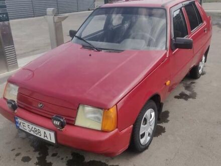 ЗАЗ 1103 Славута 2009 в Кривом Роге на Automoto.ua Красный ЗАЗ 1103 Славута, объемом двигателя 1.2 л и пробегом 72 тыс. км за 1600 $, фото 1 на Automoto.ua