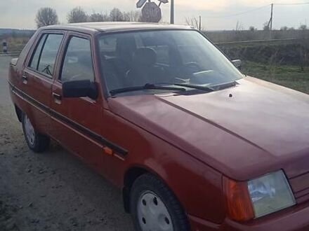 ЗАЗ 1103 Славута 2010 в Нововолынск на Automoto.ua Красный ЗАЗ 1103 Славута, объемом двигателя 1.3 л и пробегом 52 тыс. км за 1850 $, фото 1 на Automoto.ua